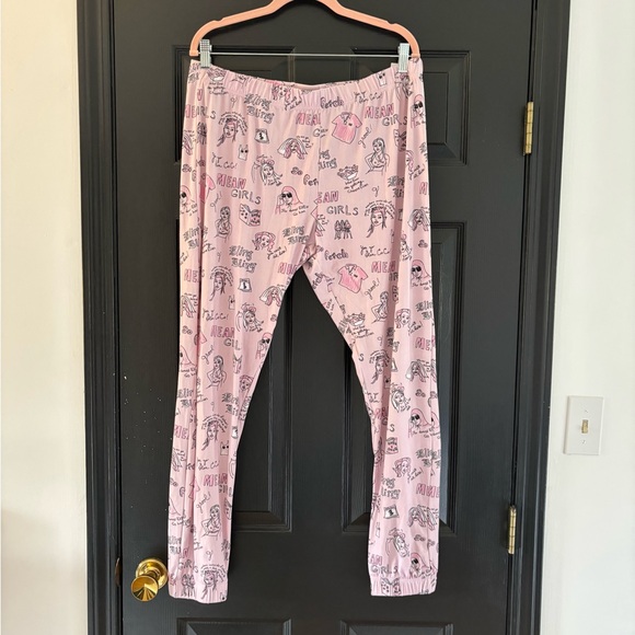 NWT - Mean Girls Pajamas - Size XL - “You’re Like Really Pretty” - Picture 7 of 7